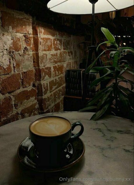 sunny bunny xx onlyfans leak ass