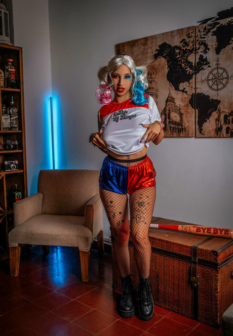 sunny bunny xx strip onlyfans