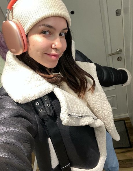 KiraFemmeFatal naked onlyfans leaks