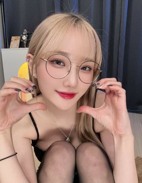 Woojungx4 leaks onlyfans