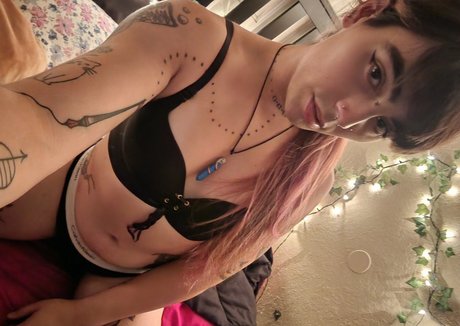 fleur de tease 1 onlyfans explicit content