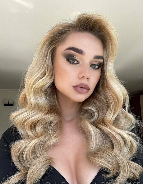 uwetpeach onlyfans leajs