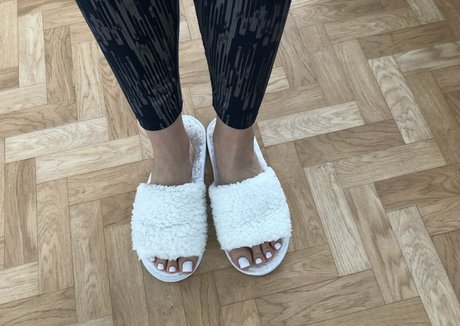 perfectteenfeet nude leak onlyfans