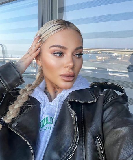 Angelika Kramer only fans