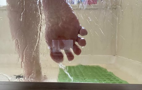 youlovemyfeettrample onlyfans leaked porn