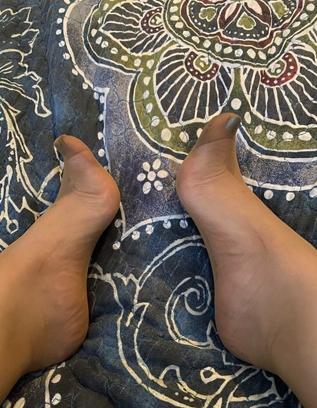 youlovemyfeettrample nude onlyfans