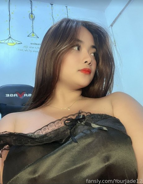 jade12 leaked onlyfans pictures