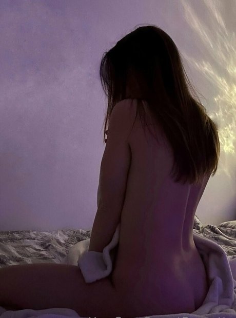 sexysecretelie onlyfans pictures