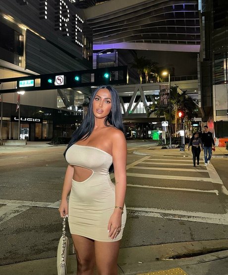 nahrinblack onlyfans leaked tits