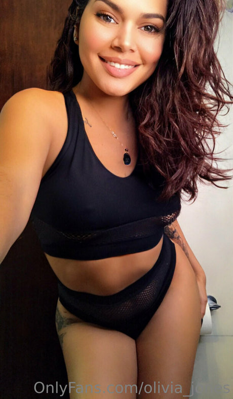 olivia jones2 leaks only fans