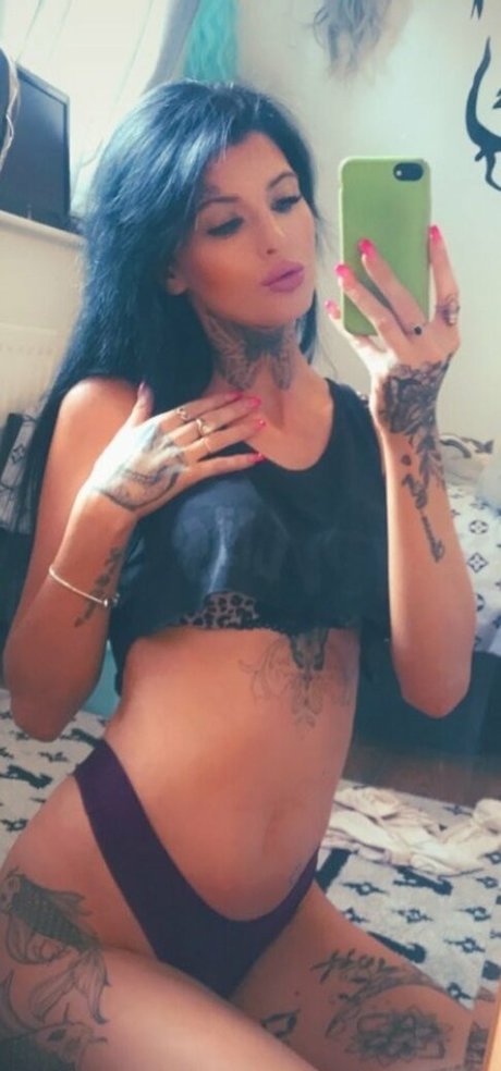 Qbee102 onlyfans nude