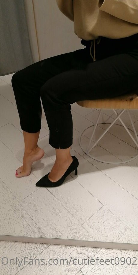 cutiefeet0902 only fans nudes