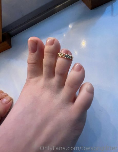 toesonglitter free onlyfans