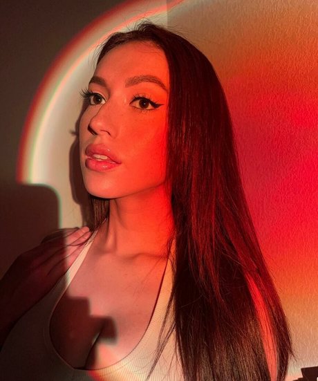 Clara Gomez nude onlyfans porn