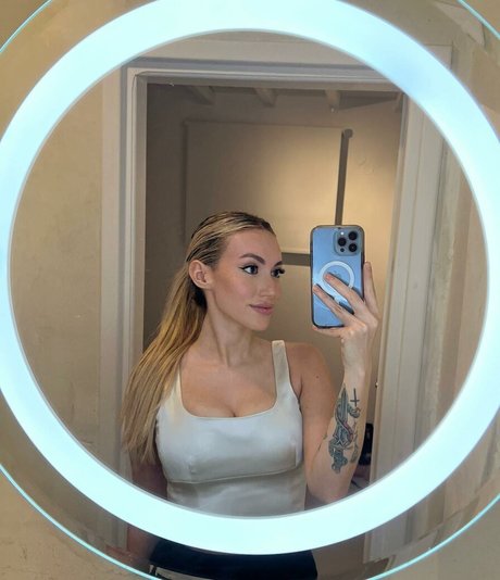 Clara Gomez onlyfans explicit content