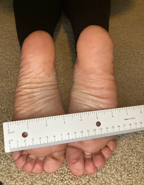 slendersolesmom porn only fans