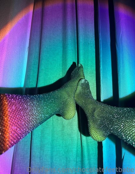 chocolatefeetbabe nude leaks onlyfans