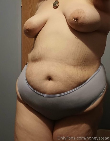 honeysteaa only fans leaks