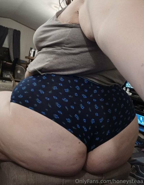 honeysteaa onlyfans nude