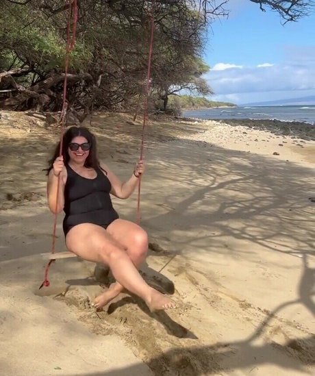 Mayan Lopez onlyfans leakd