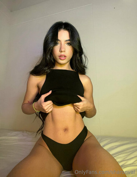 Sharonv21 onlyfans pics leaked