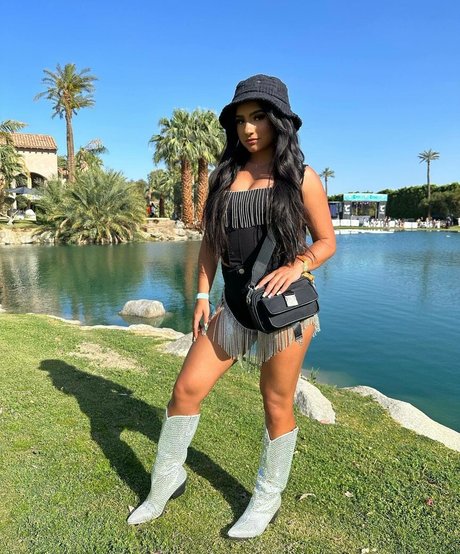 Tatiana McQuay onlyfans striptease