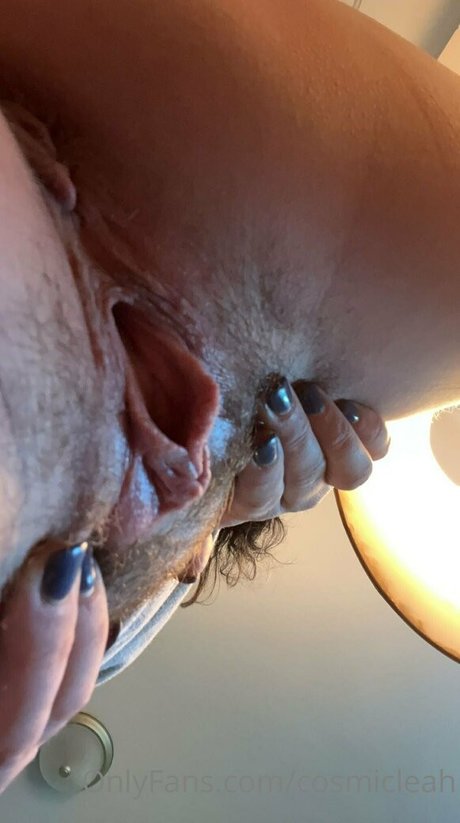 cosmicleah onlyfans de