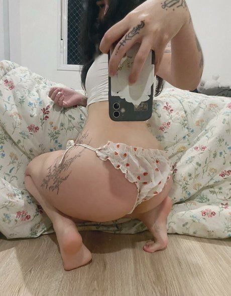 Lara Linx onlyfans sex leaked