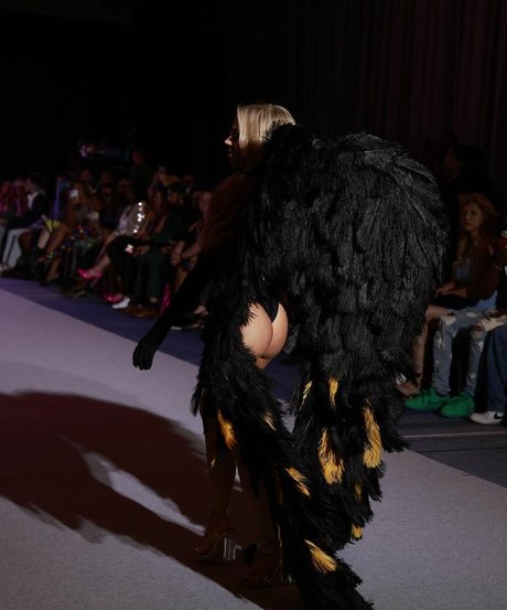 Alison Bowles onlyfans exposed