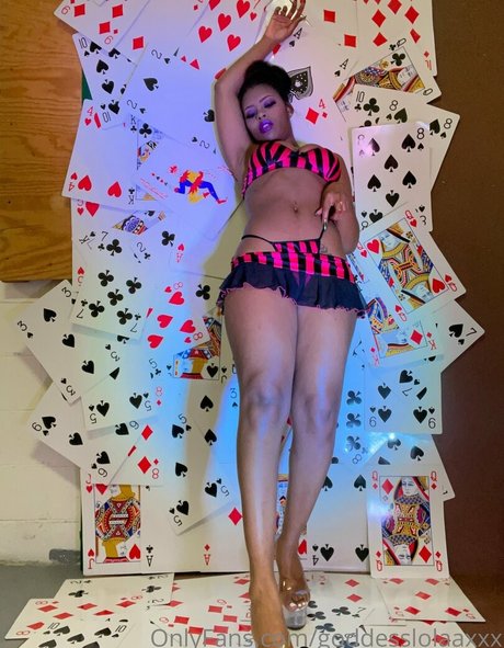 goddesslolaaxxx nudes only fans