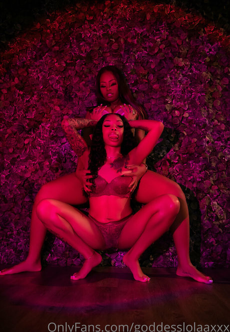 goddesslolaaxxx strip onlyfans