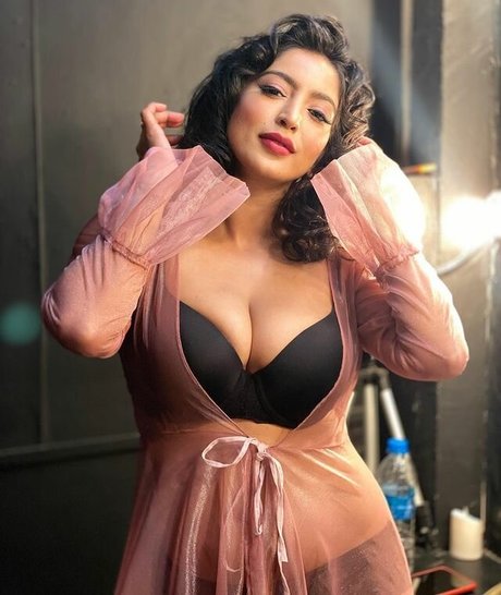 Vaibhavi Joshi onlyfans nudes leak