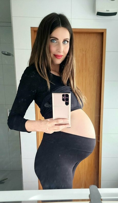 vicalunarafree onlyfans leak nude