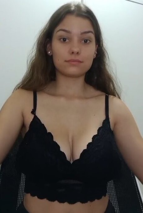 gabi arnoni only fans nude