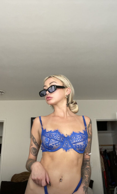 Blondeanime only fans leak