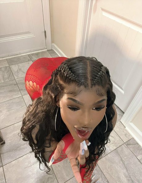 TSIndiaFrost onlyfans creator