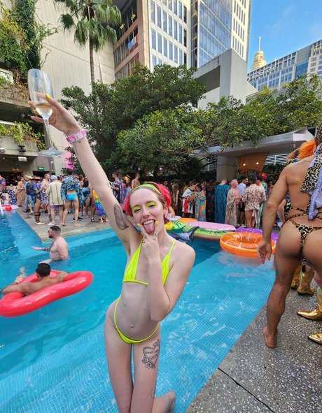 Anya Volz onlyfans porno