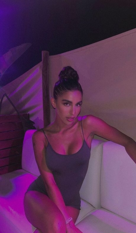 Zoe Bayona onlyfans nude