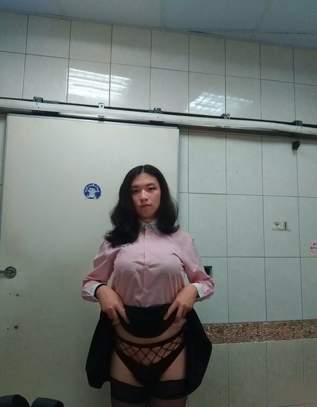 xxxyahui strip onlyfans