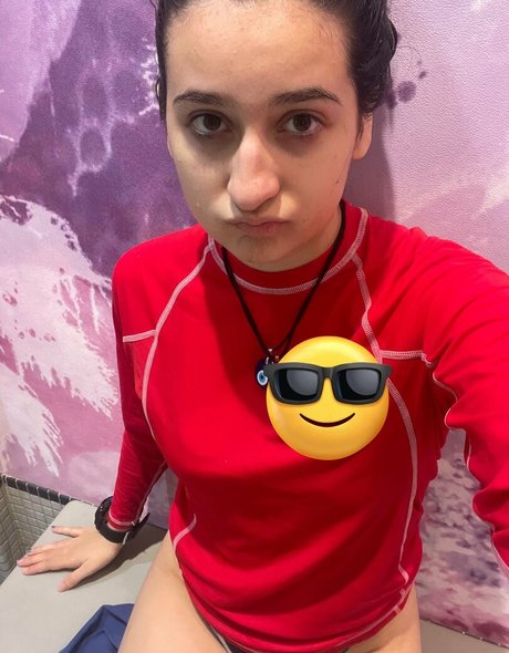 FloriGoAway nude onlyfans leak