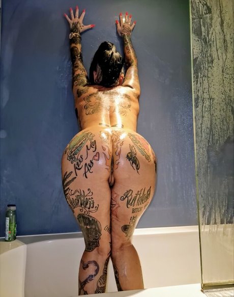 Louise Brereton only fans nude