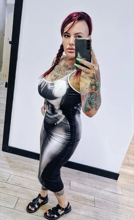 Louise Brereton onlyfans leak new