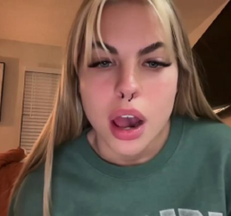 cxbraj onlyfans naked