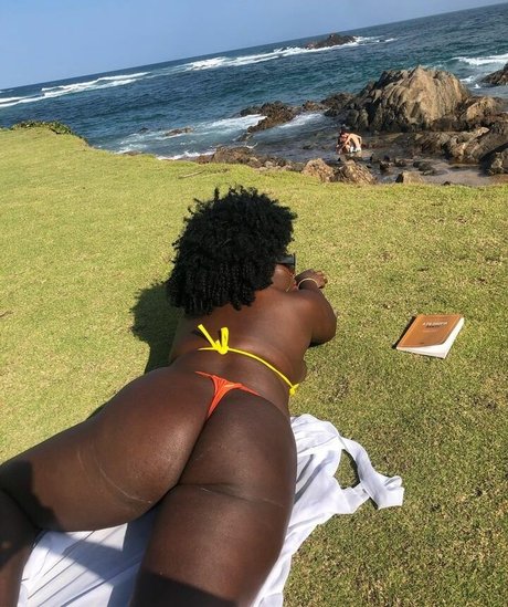 Carla Akotirene onlyfans sex leaks