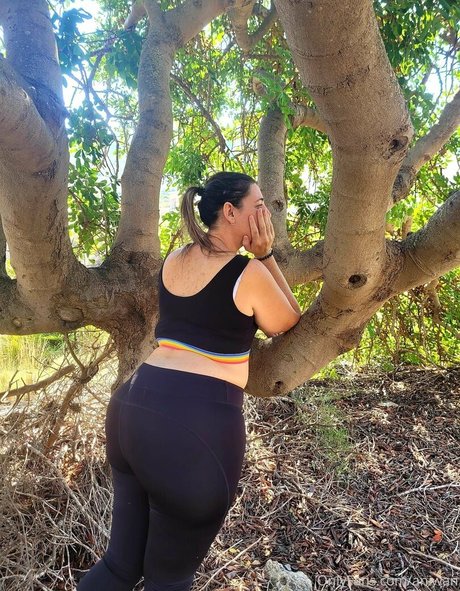 aniwan nude only fans