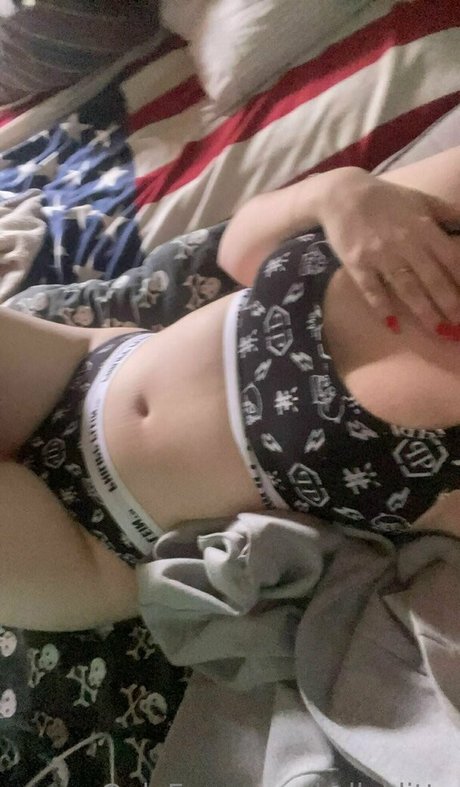 kellyklitta nude porn onlyfans