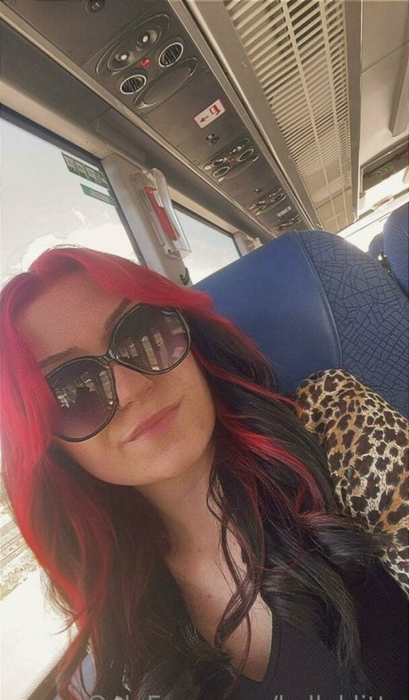 kellyklitta only fans nude