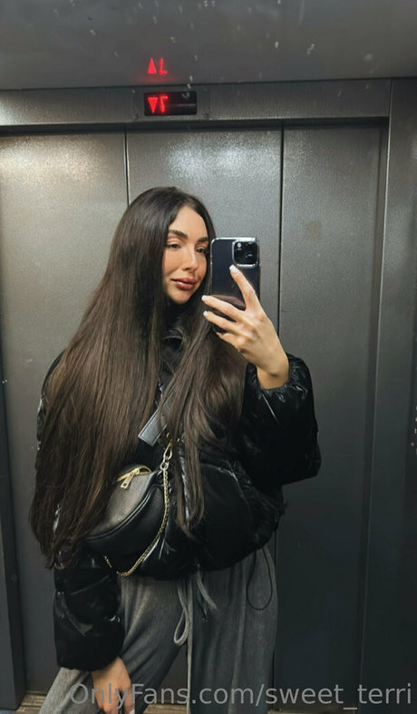 sweetie terri onlyfans model photos