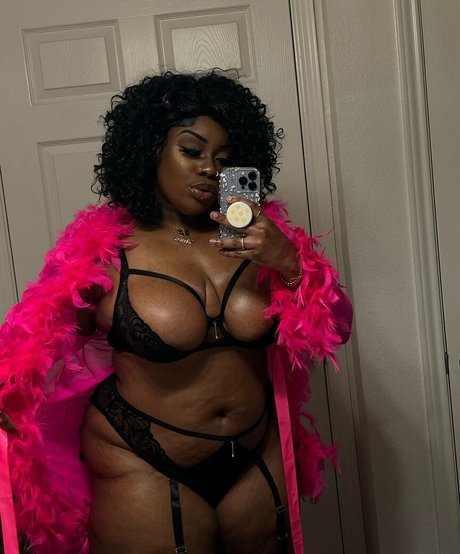 ILookLikeBaae onlyfans topless