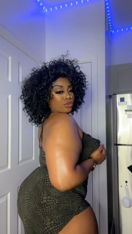 ILookLikeBaae onlyfans sextape leak